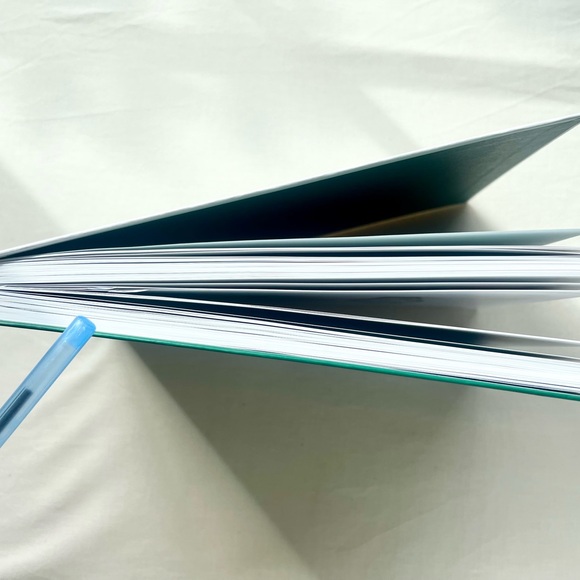 Rolex Catalog Year 2022-2023 Official Hardback Reference Book Daytona USA - Picture 6 of 15